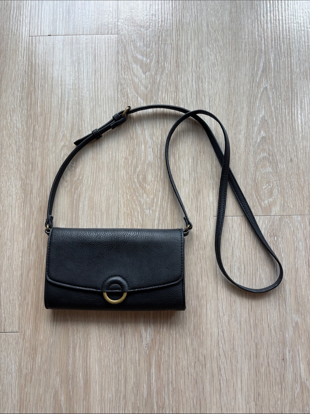 Universal Thread Black Crossbody Bag with Gold Ring Accent